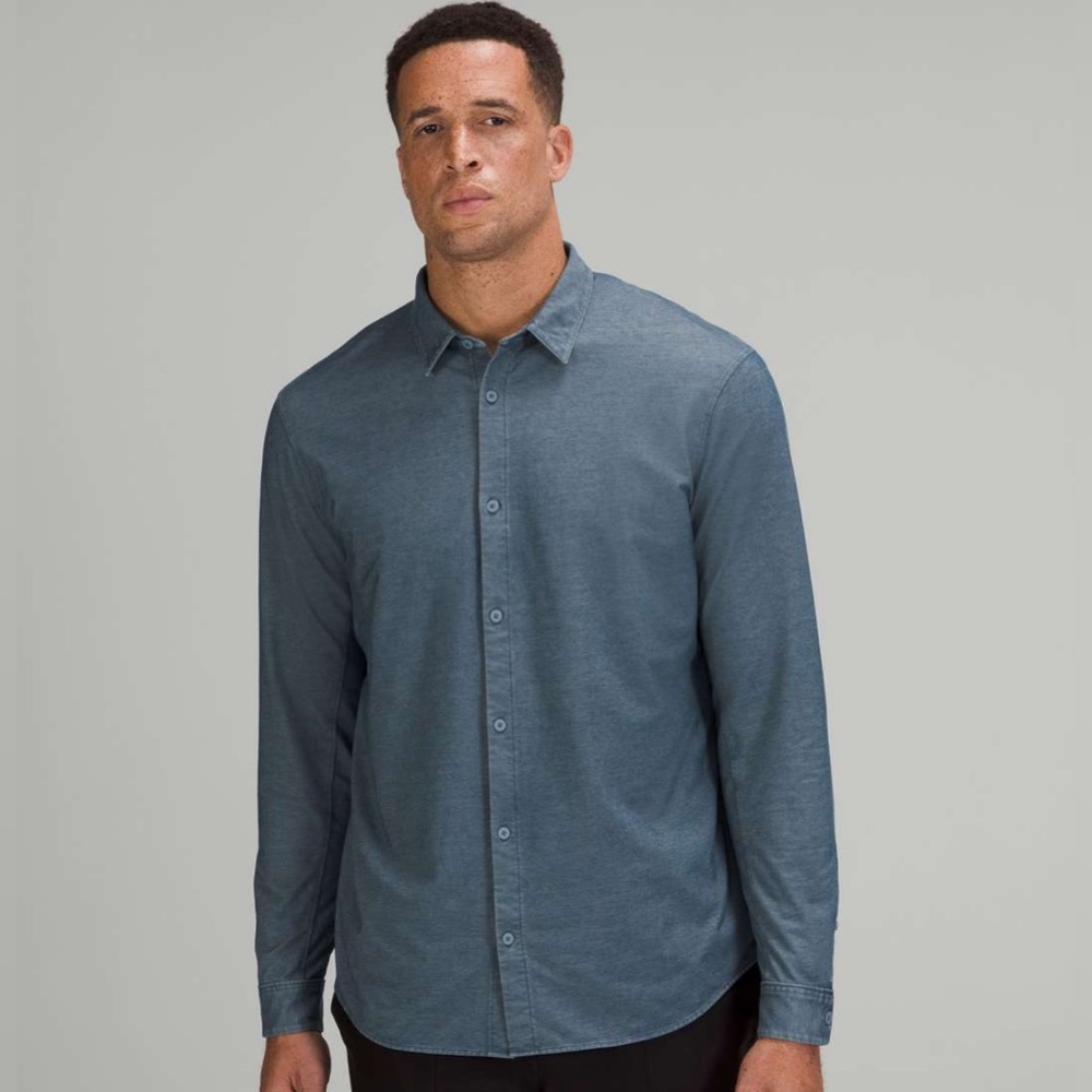 Lululemon Men’s Commission Long-Sleeve Button Down Shirt - LARGE